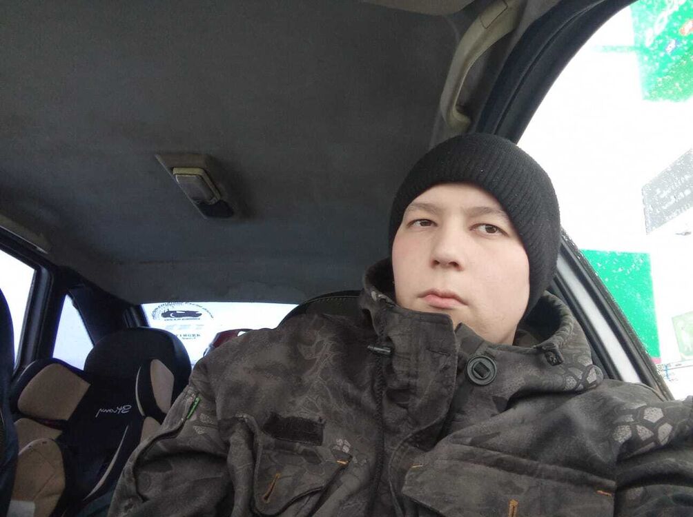  46472522  , 25 ,    