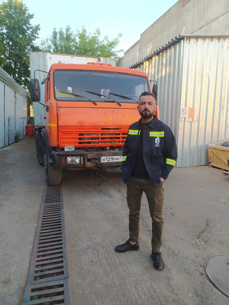  -,   Serkan, 33 ,   ,   