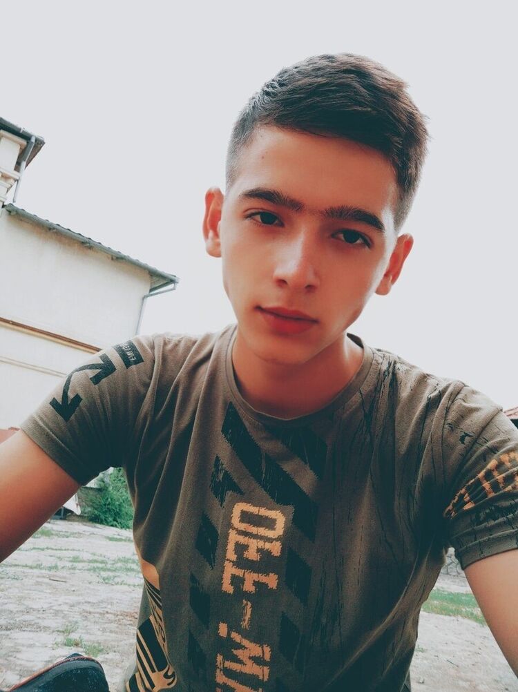  20777902  Shtefan, 23 ,    