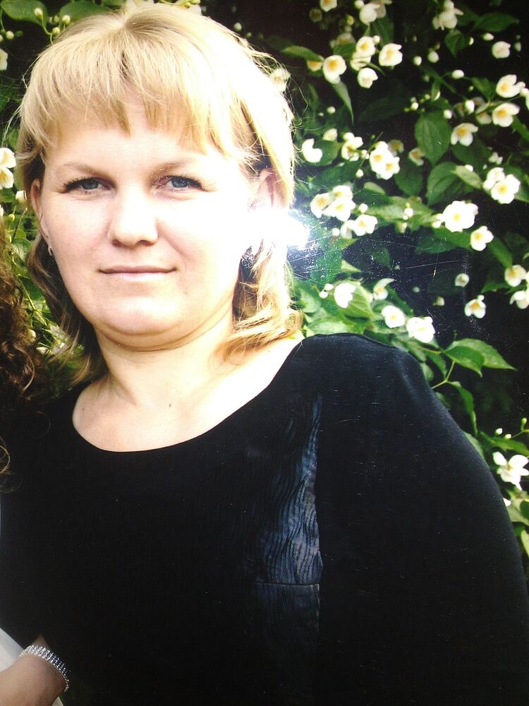  ,   Lana, 49 ,   ,   , c 