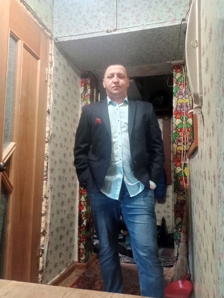  -,   Viktor, 36 ,   ,   , c , 