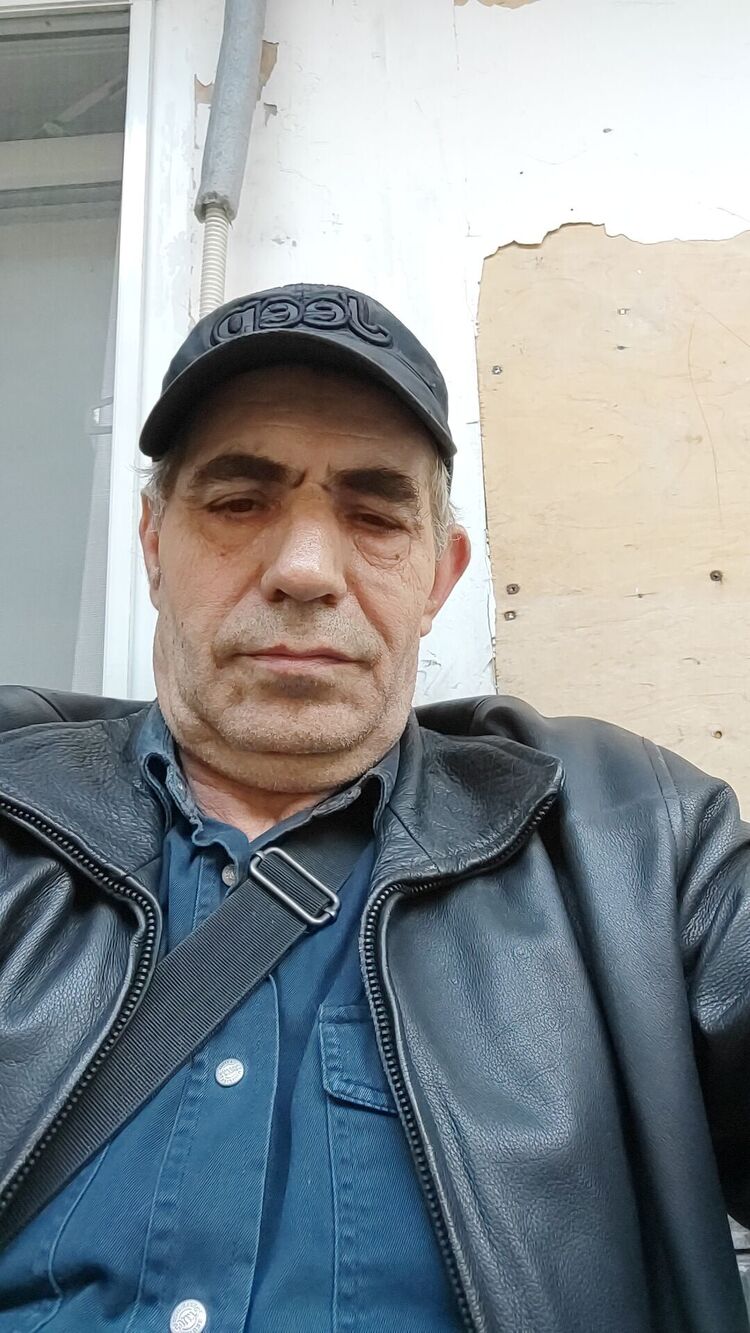 41619162  Vladimir, 59 ,    