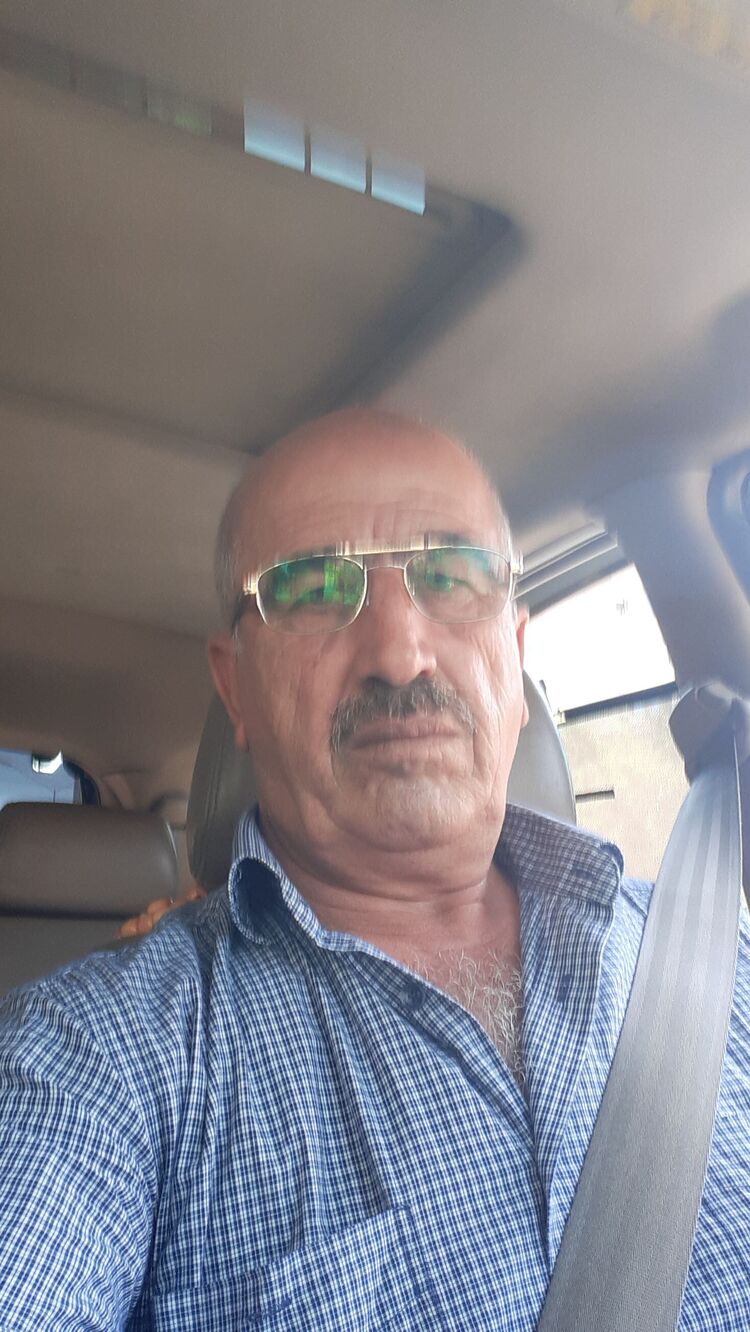  51343222  Azer, 56 ,    