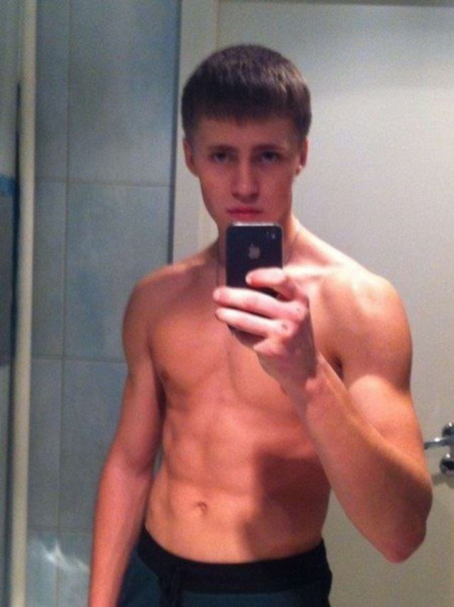  10153812  Archi, 36 ,    