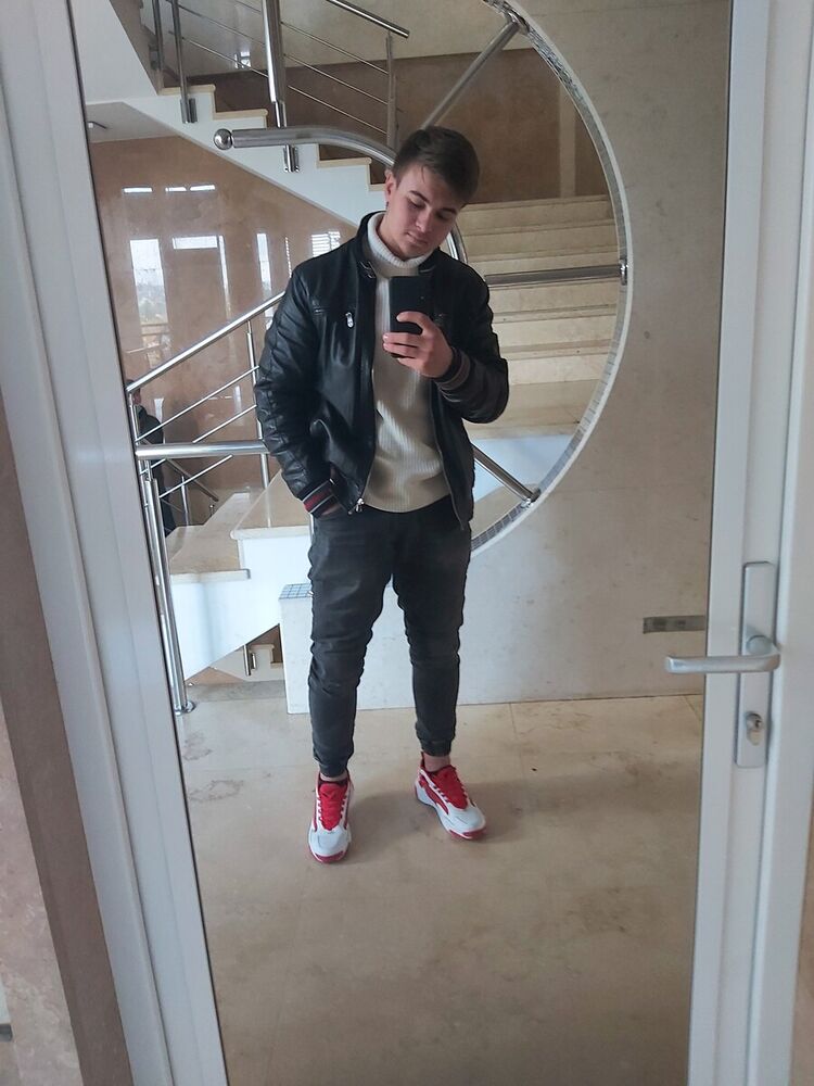  ,   Victor, 30 ,   ,   , c , 