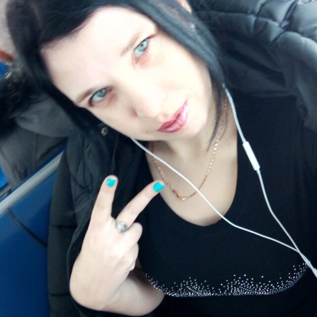  43648042  , 28 ,    