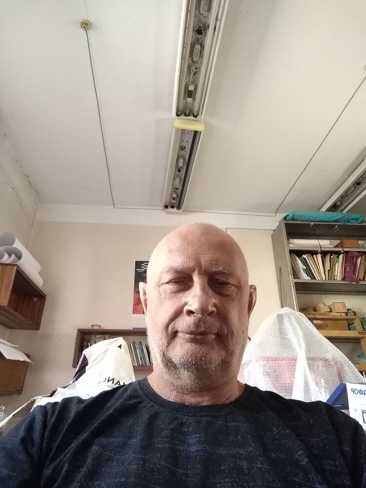 46062622  , 61 ,    