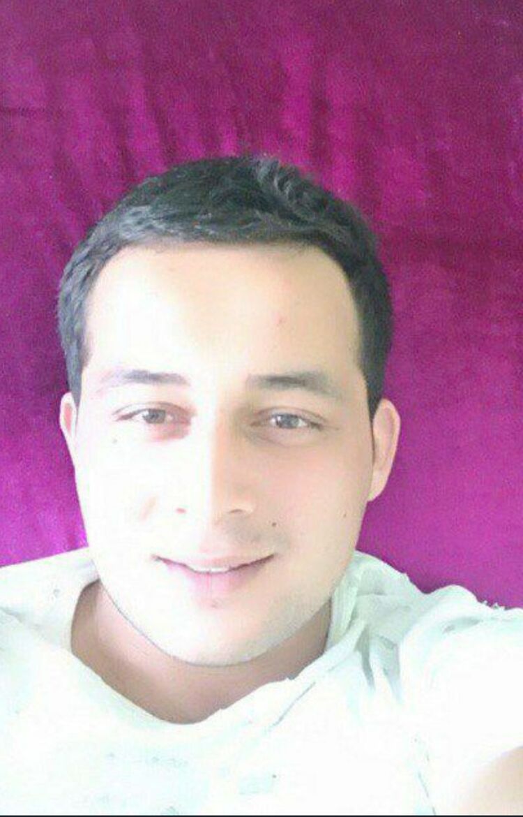  30908302  Kamron, 29 ,    