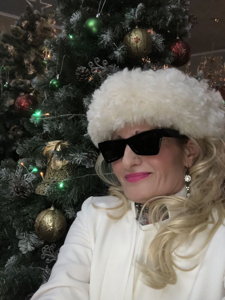  44373022  , 57 ,    Ringwood