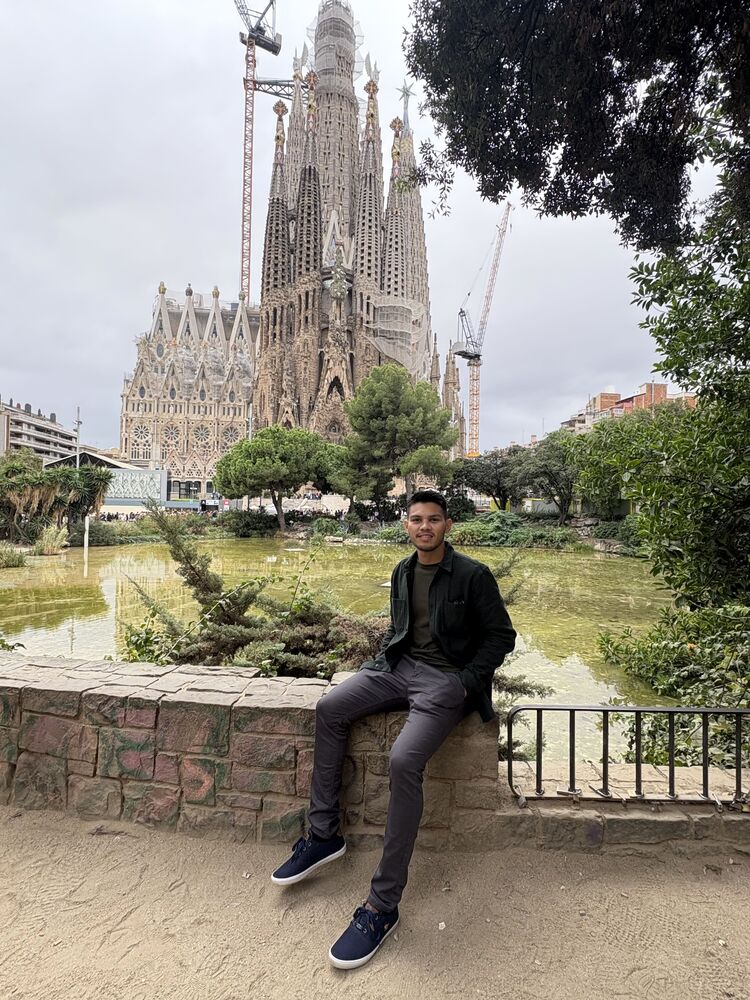  54692312  Daniel, 27 ,    Perafita