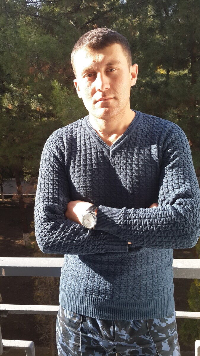  9050002  Akmal, 34 ,    