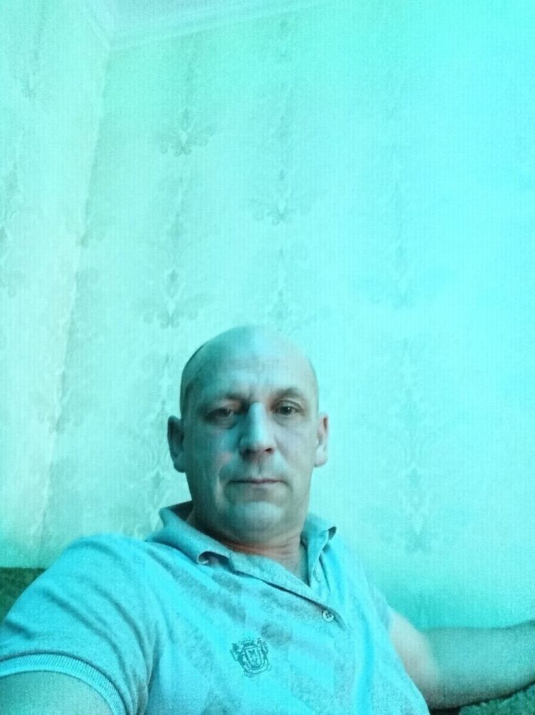  21341272  Sergei, 52 ,    