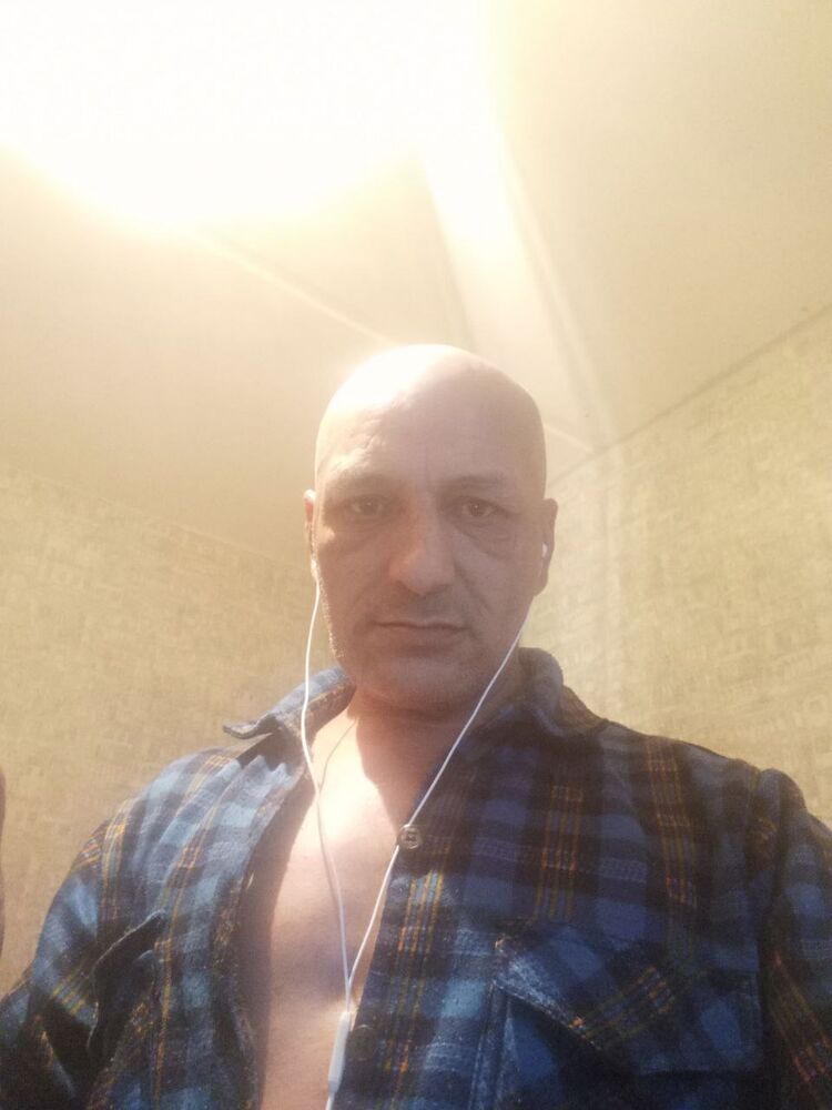  43083302  , 53 ,    