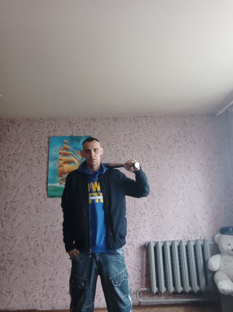  38418382  , 33 ,    