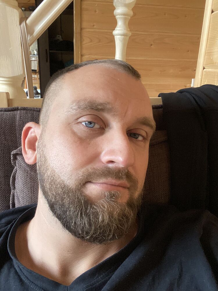  34571682  , 37 ,    