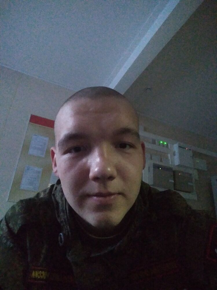  ,   Ruslan, 24 ,   ,   