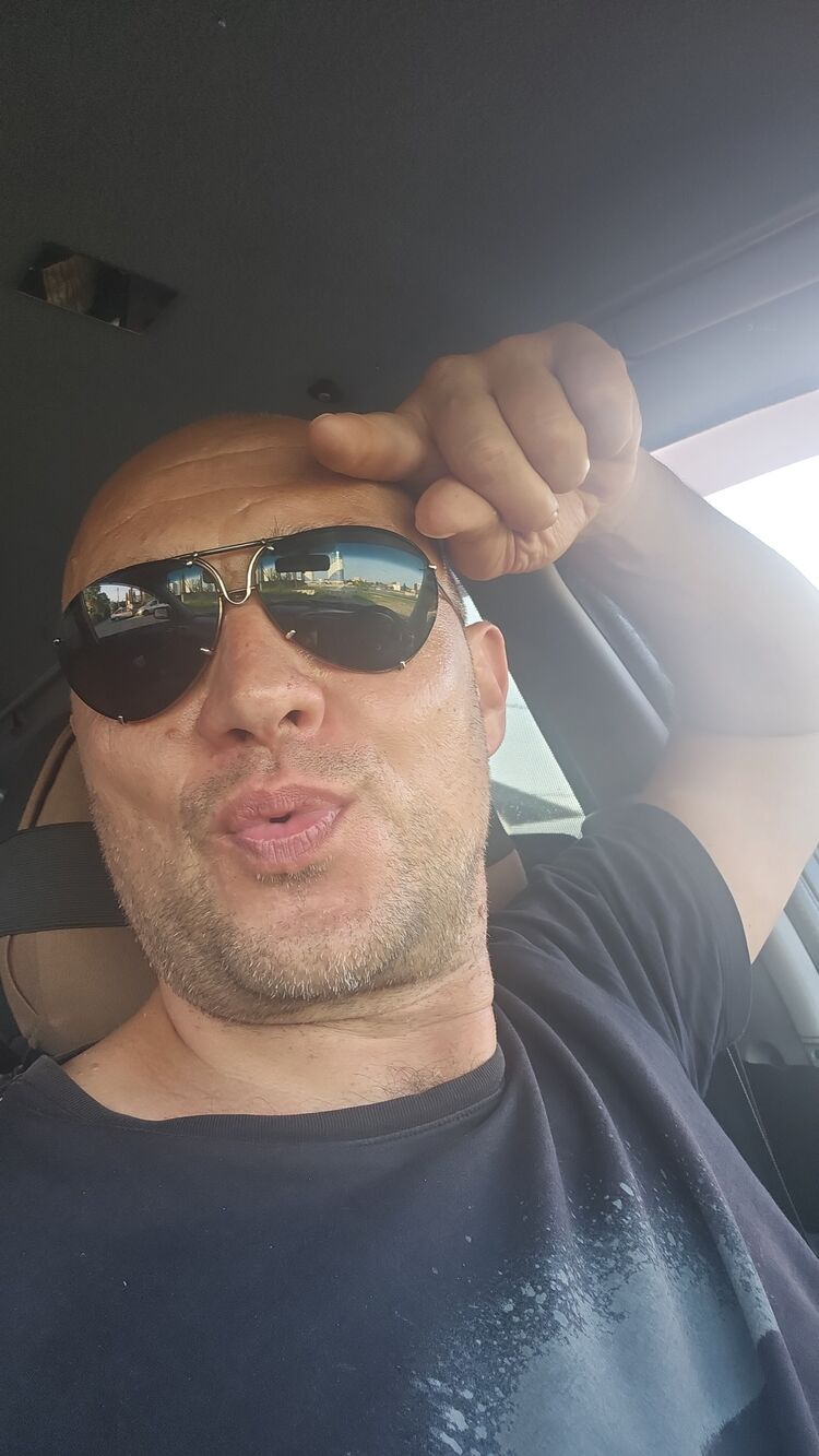  52692252   , 49 ,    