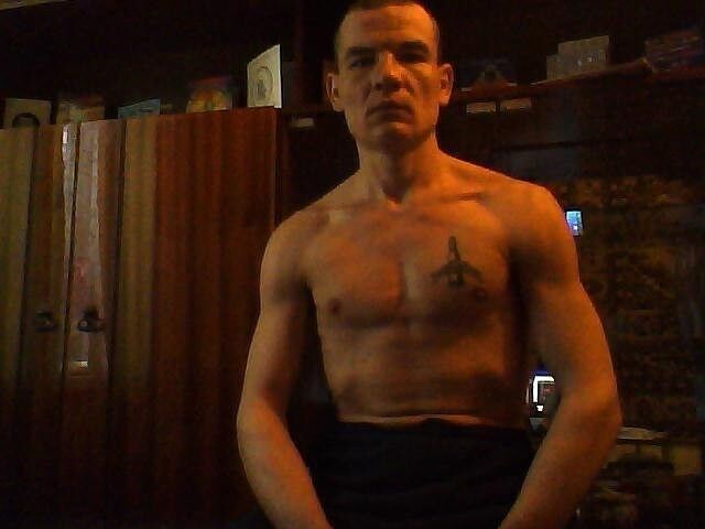  10682352  , 44 ,    