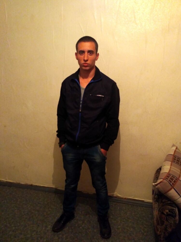  14828912  Victor, 27 ,    Richmond Hill