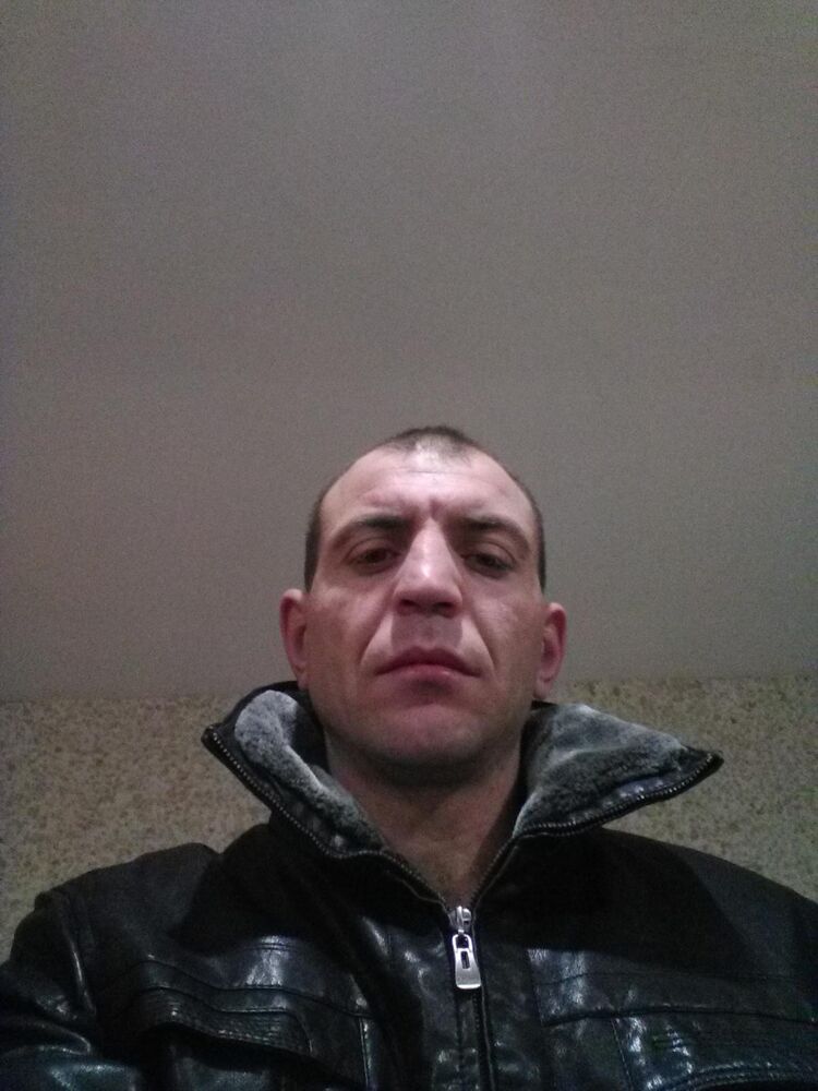  ,   Vasea, 37 ,   ,   