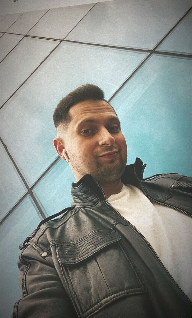 51365812  , 31 ,    