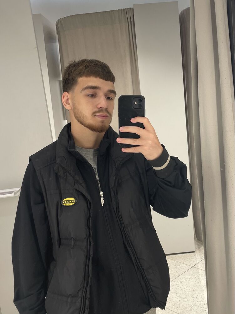  54436522  , 19 ,    -