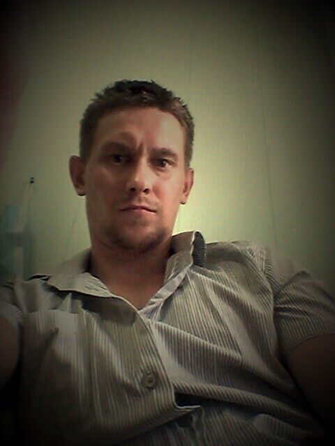  23387102  Oliver, 35 ,    