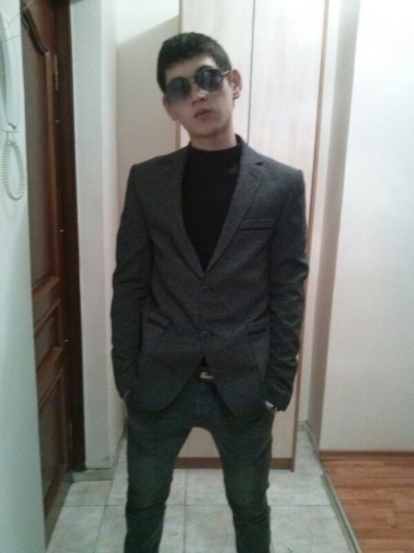  ,   Rocker, 32 ,   