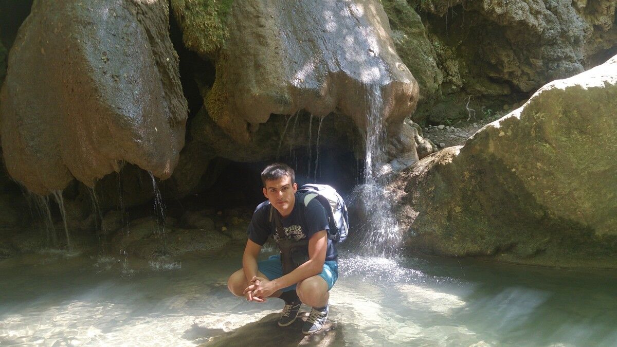  8448382  , 37 ,    -