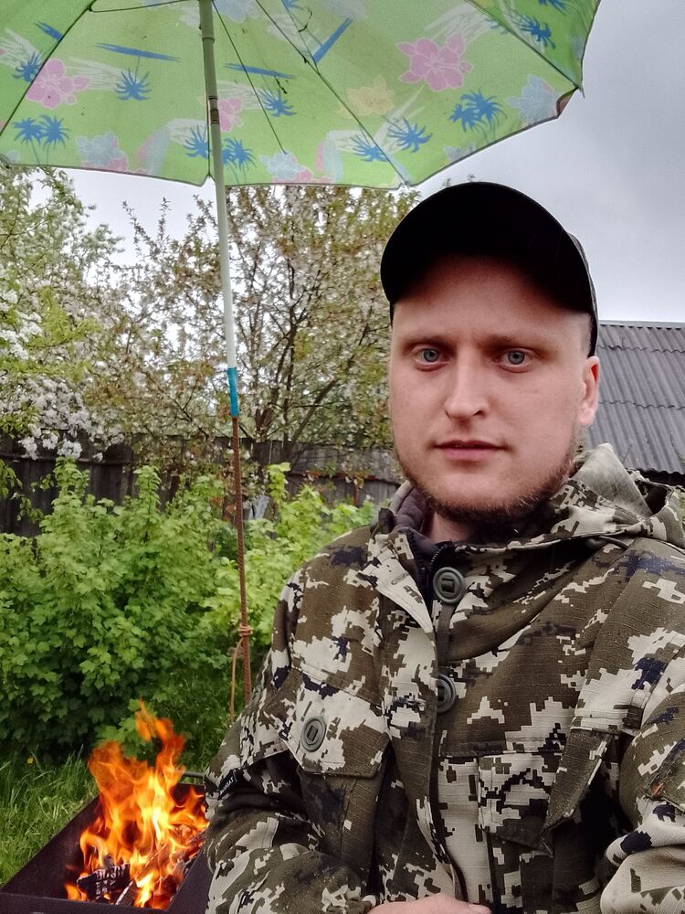  43254702  Artem, 34 ,    