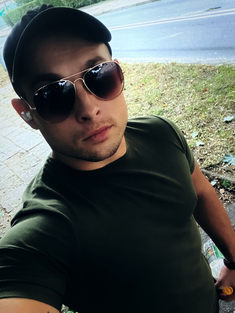  ,   Ivan, 32 ,   ,   