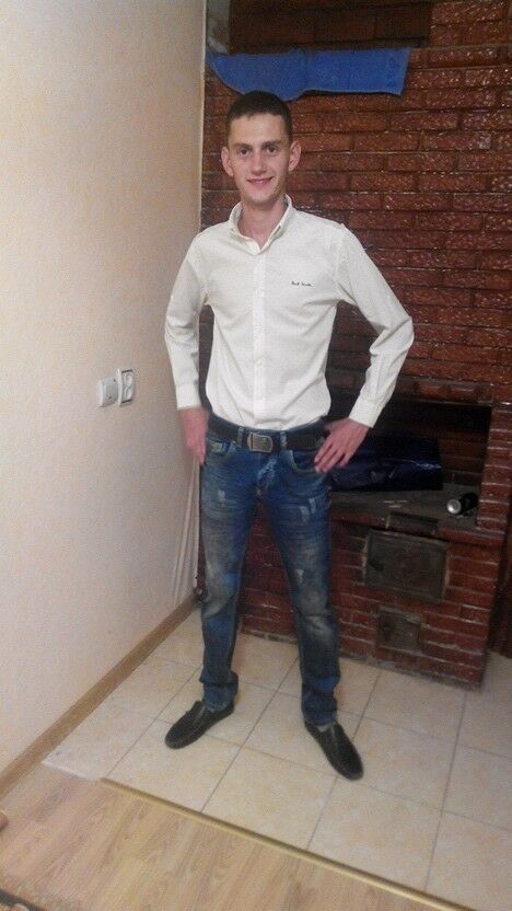  7990702  Valeriu, 29 ,    