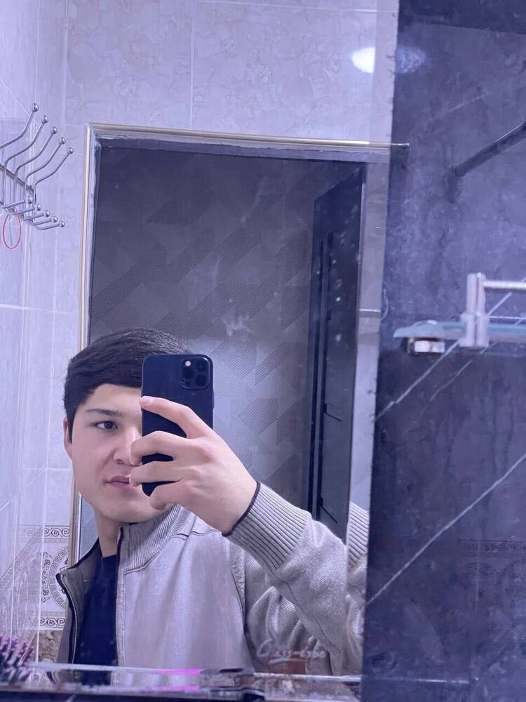  ,   Oybek, 21 ,   ,   