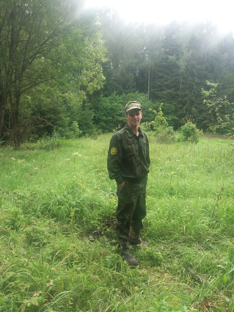  ,   Vasya, 28 ,   