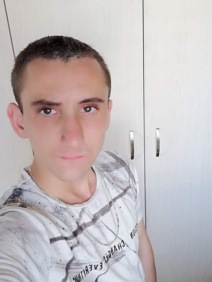  18569432  Alex, 26 ,    Holon