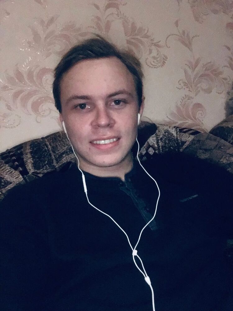   ,   Denis, 24 ,   ,   