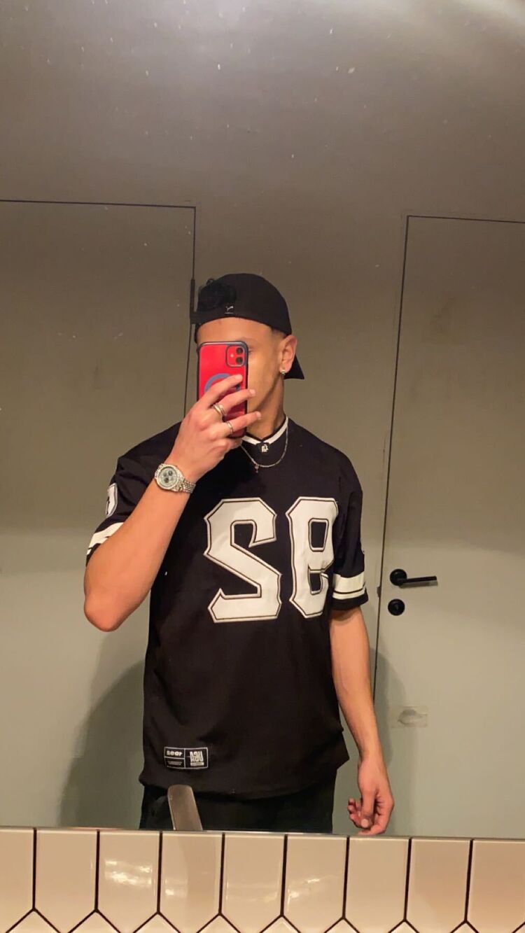  41835052  Bougatoucha, 23 ,    