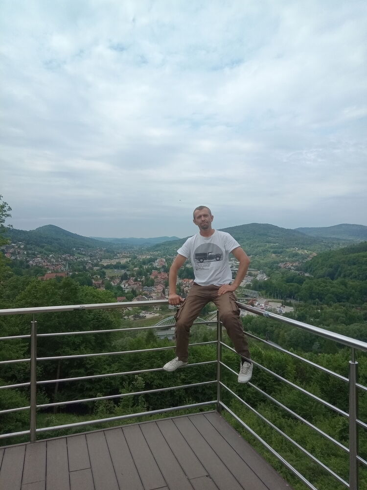  ,   Mihal, 40 ,   ,   , c 