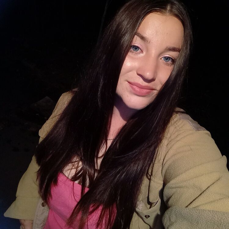  48058442  , 21 ,    