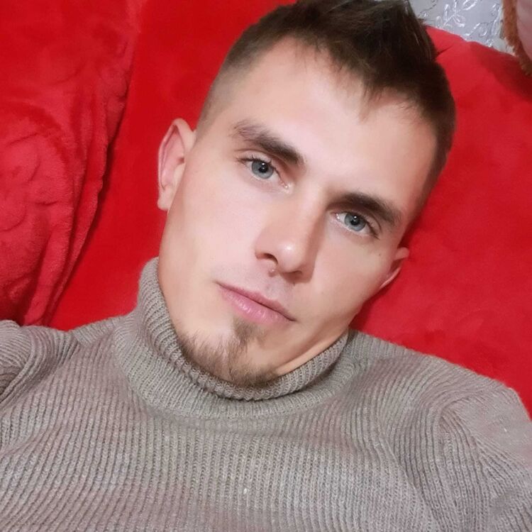  ,   Mihai, 26 ,   ,   
