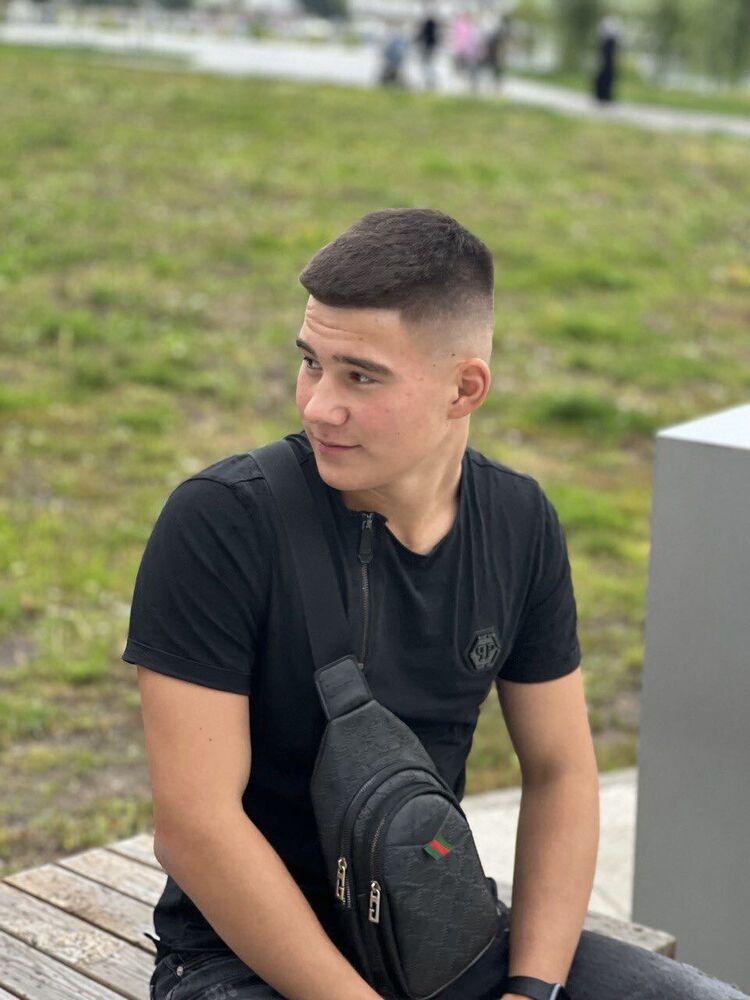 39885592  , 27 ,    