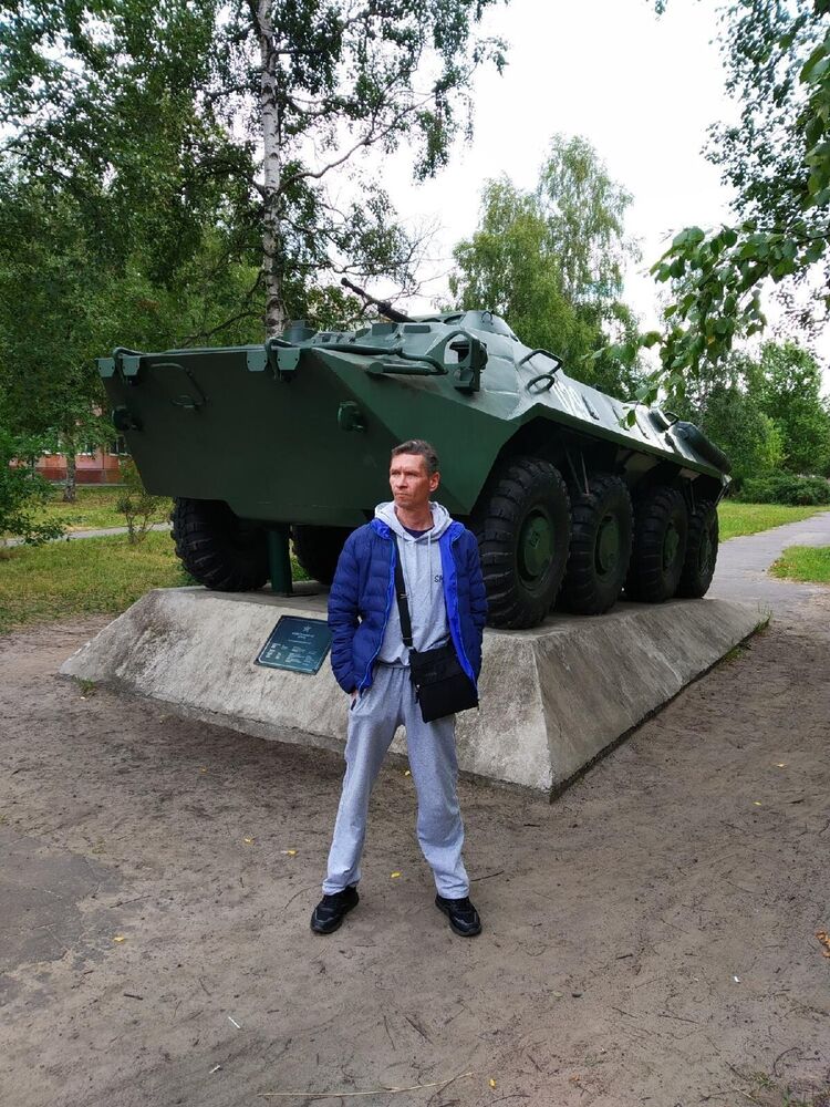  28083592  Khudyakov, 47 ,    