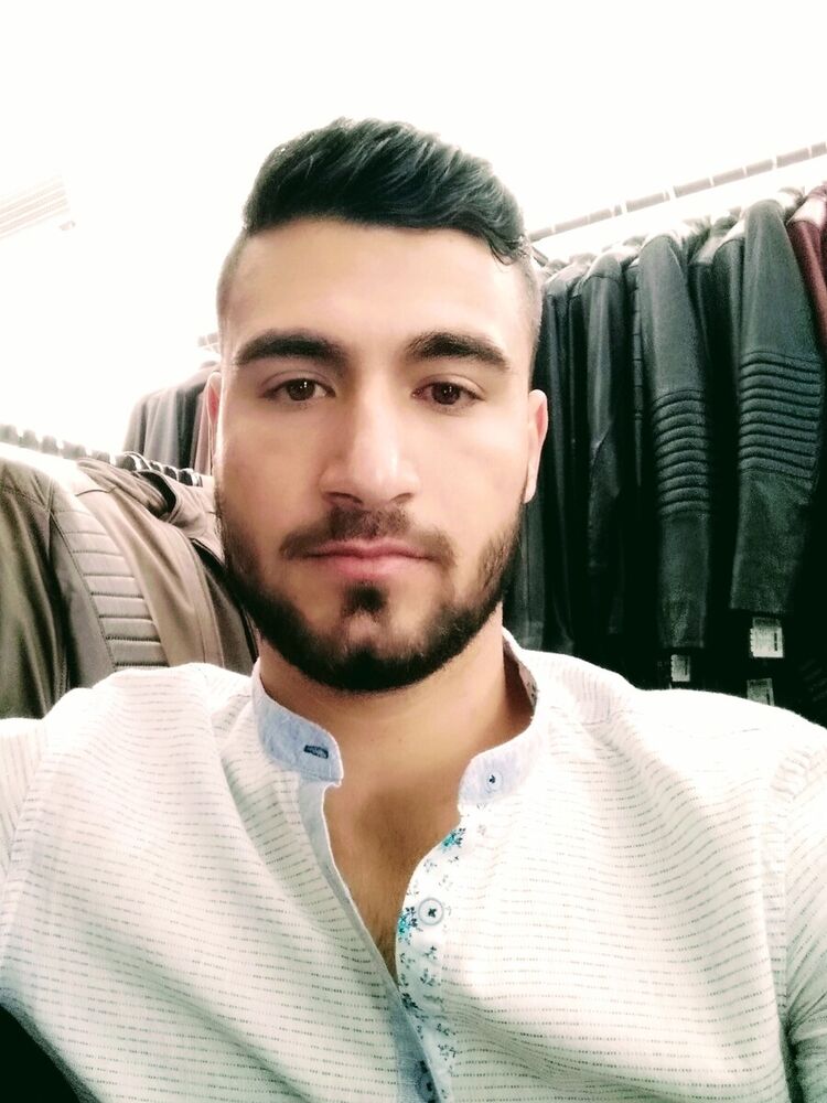  20044882  Burhan, 31 ,    Alanya