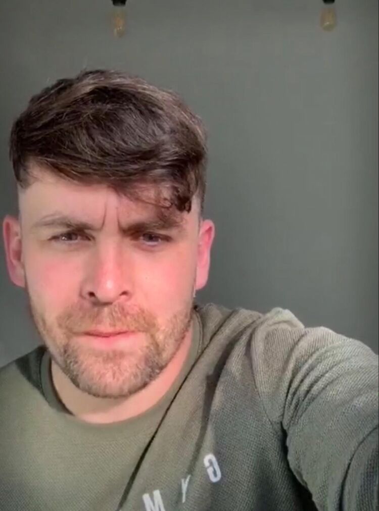  39628252  Williamjames, 48 ,    