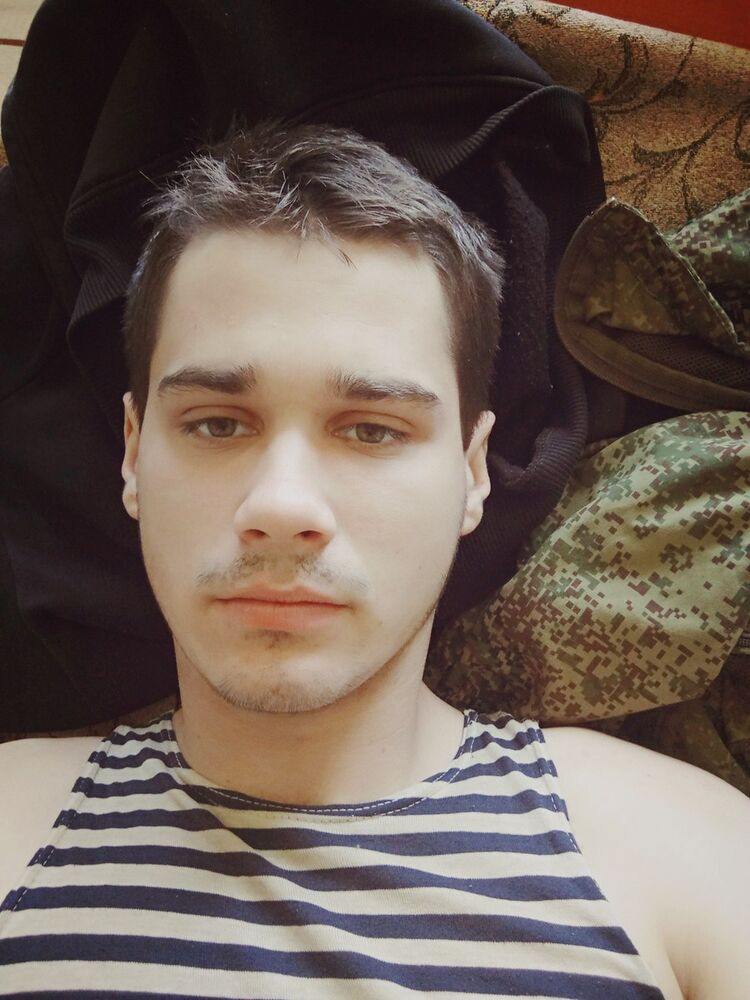  ,   Anton, 28 ,   