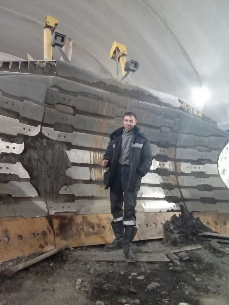  22560062  , 38 ,    