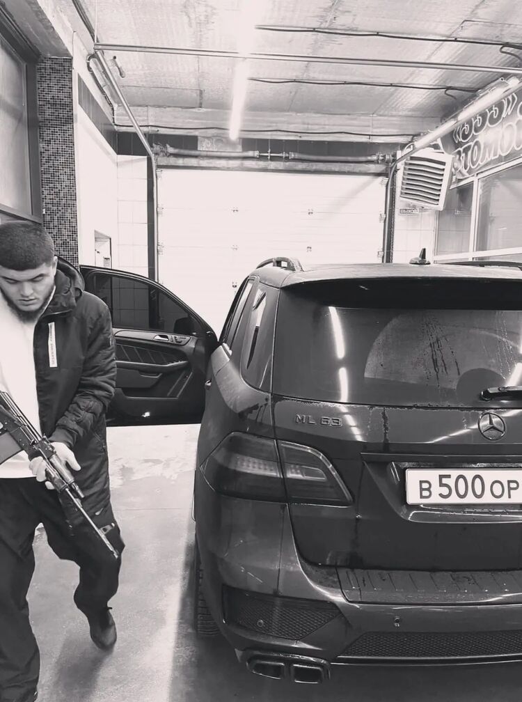  27866762  Arslan, 30 ,    