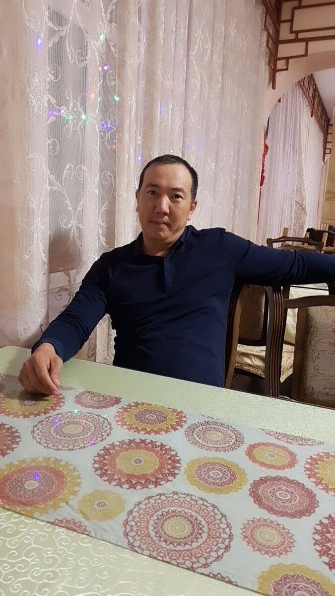  11711952  Edil, 42 ,    