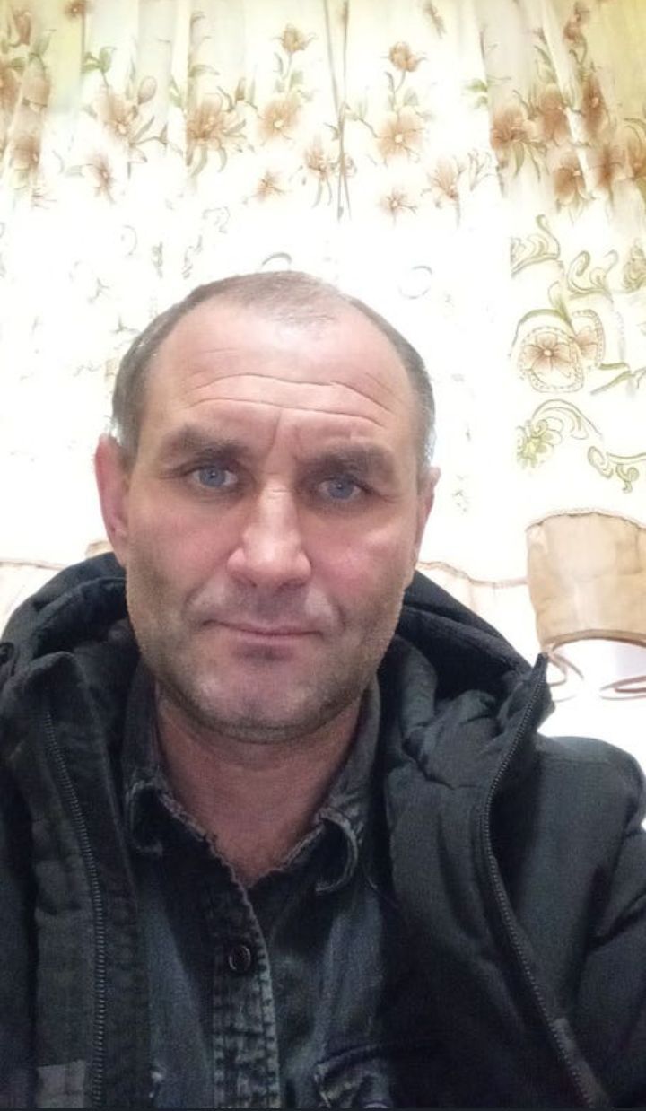  Cerny Most,   KOSTIK, 44 ,   c 
