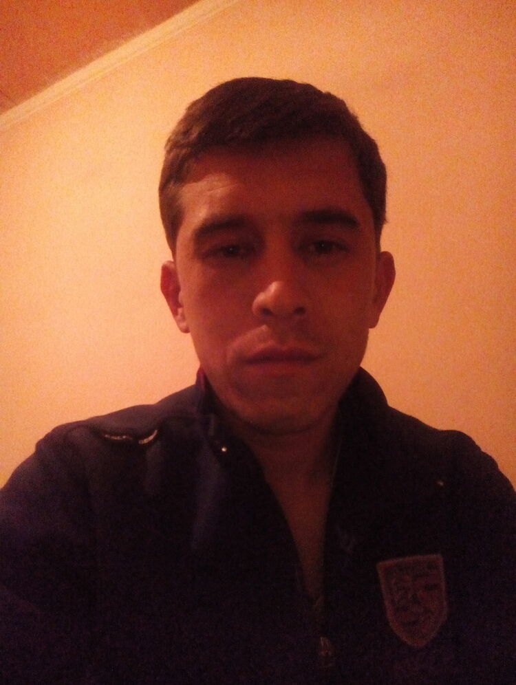  ,   Aslbek, 34 ,     , c , 